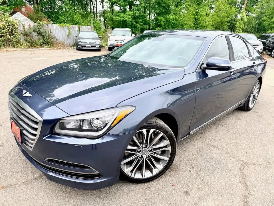 2016 Hyundai Genesis - Image 2 of 19