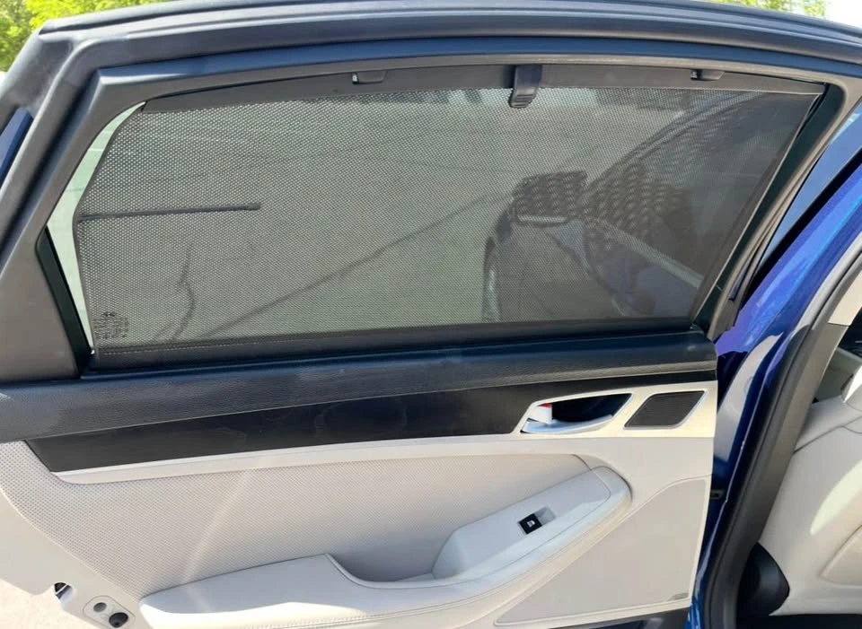 2016 Hyundai Genesis - Image 9 of 15