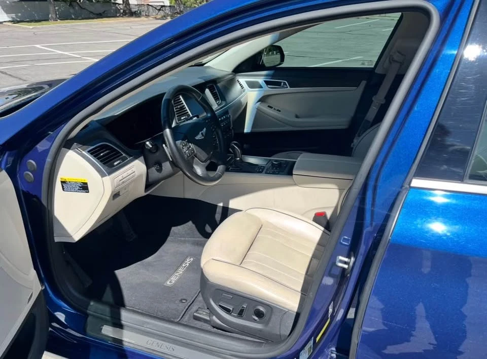2016 Hyundai Genesis - Image 6 of 15