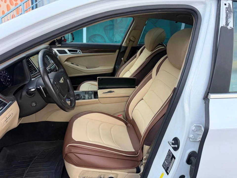 2016 Hyundai Genesis - Image 4 of 6
