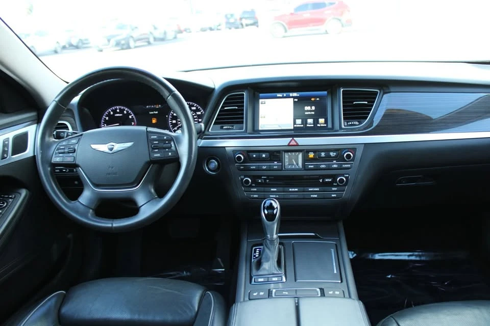 2016 Hyundai Genesis - Image 13 of 20