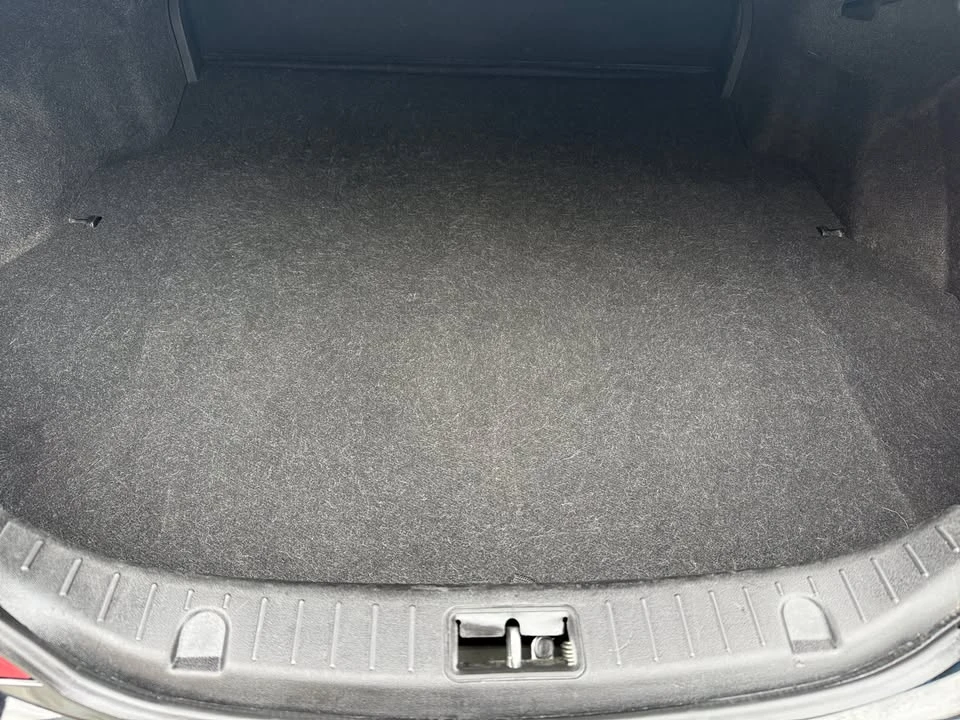 2016 Hyundai Genesis - Image 14 of 20