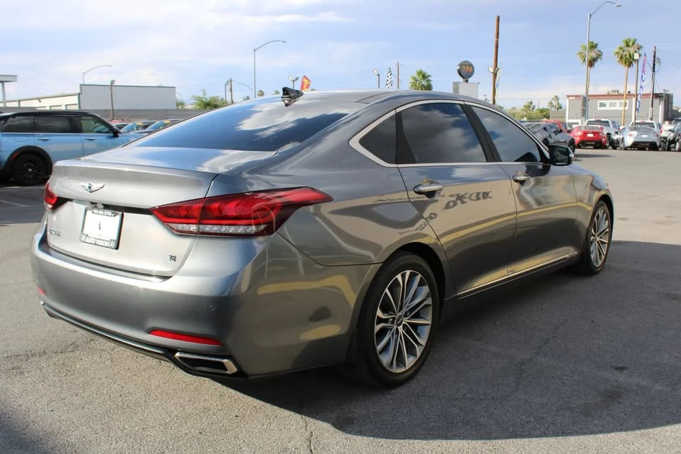 2016 Hyundai Genesis - Image 5 of 20