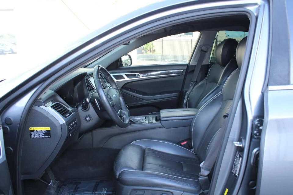 2016 Hyundai Genesis - Image 8 of 20