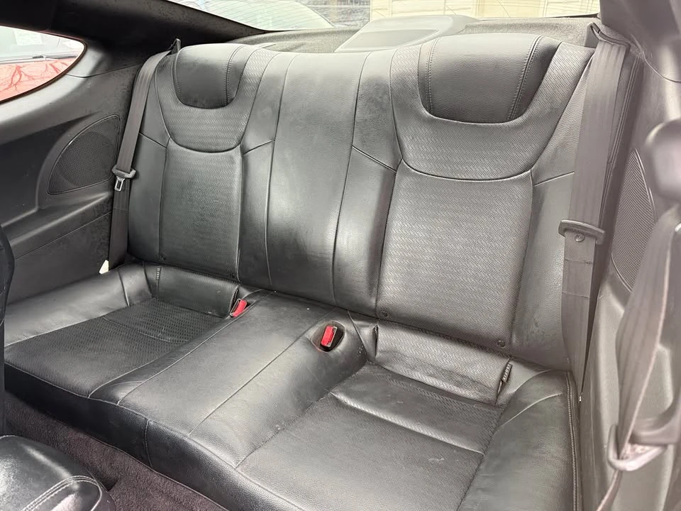2016 Hyundai Genesis - Image 11 of 20