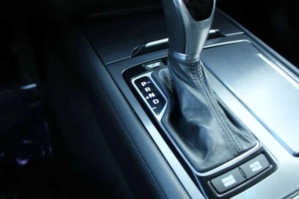 2016 Hyundai Genesis - Image 20 of 20