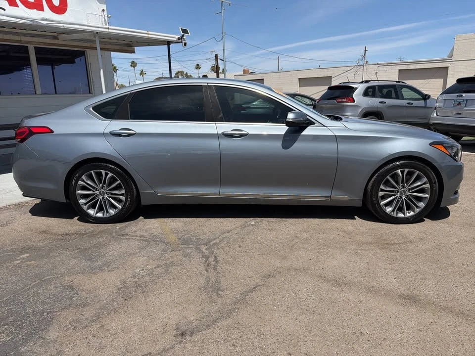 2016 Hyundai Genesis - Image 8 of 15