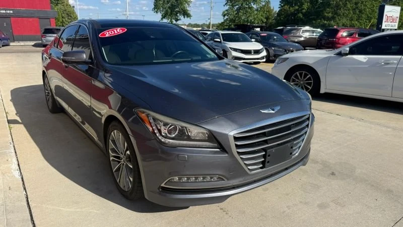 2016 Hyundai Genesis - Image 2 of 20