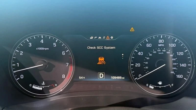 2016 Hyundai Genesis - Image 15 of 20