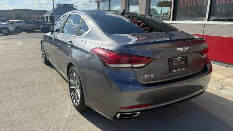 2016 Hyundai Genesis - Image 4 of 20