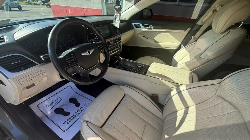 2016 Hyundai Genesis - Image 9 of 20