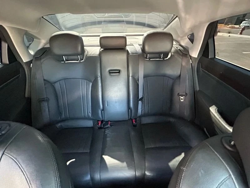 2016 Hyundai Genesis - Image 16 of 20