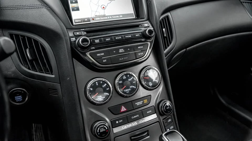 2016 Hyundai Genesis - Image 12 of 15