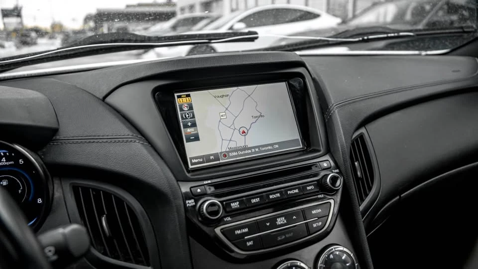 2016 Hyundai Genesis - Image 6 of 8