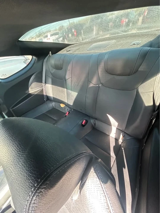 2016 Hyundai Genesis - Image 6 of 8