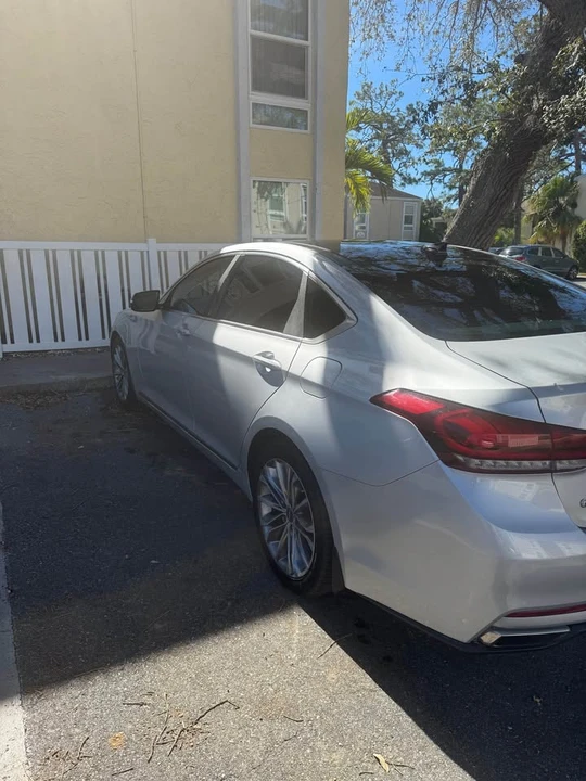 2016 Hyundai Genesis - Image 2 of 13