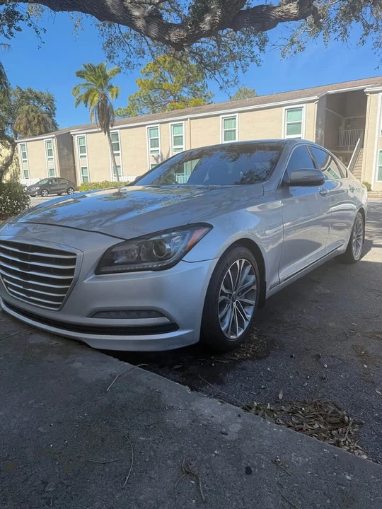2016 Hyundai Genesis - Image 4 of 13