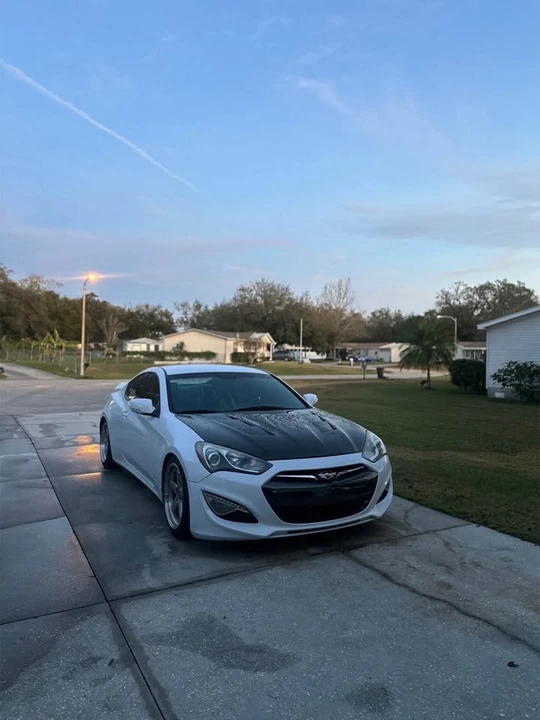 2016 Hyundai Genesis Coupe - Image 5 of 6
