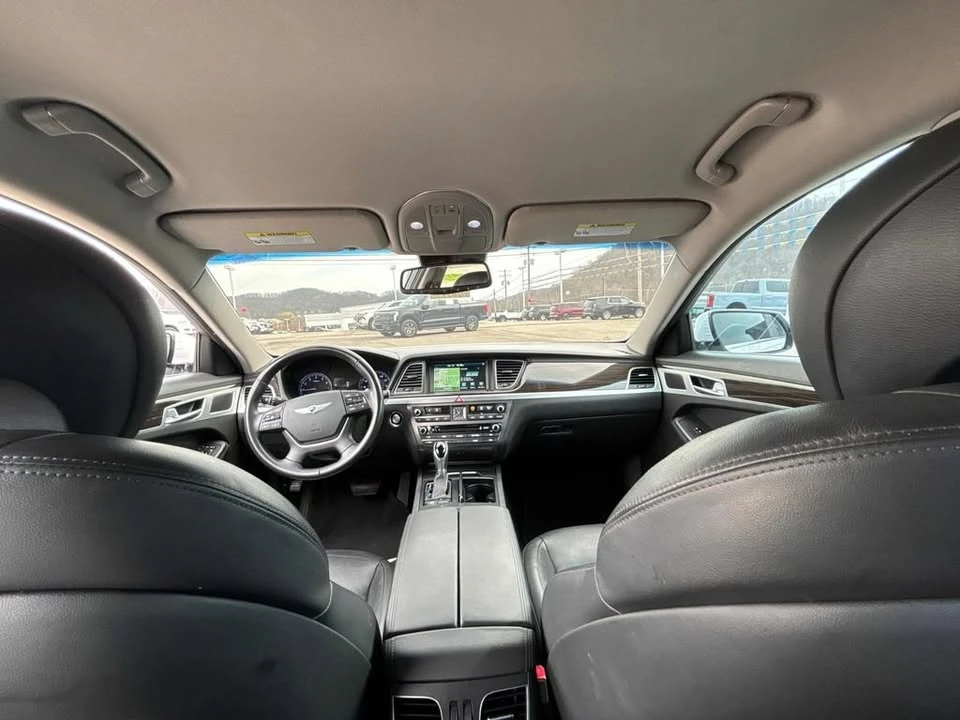 2016 Hyundai Genesis - Image 11 of 20
