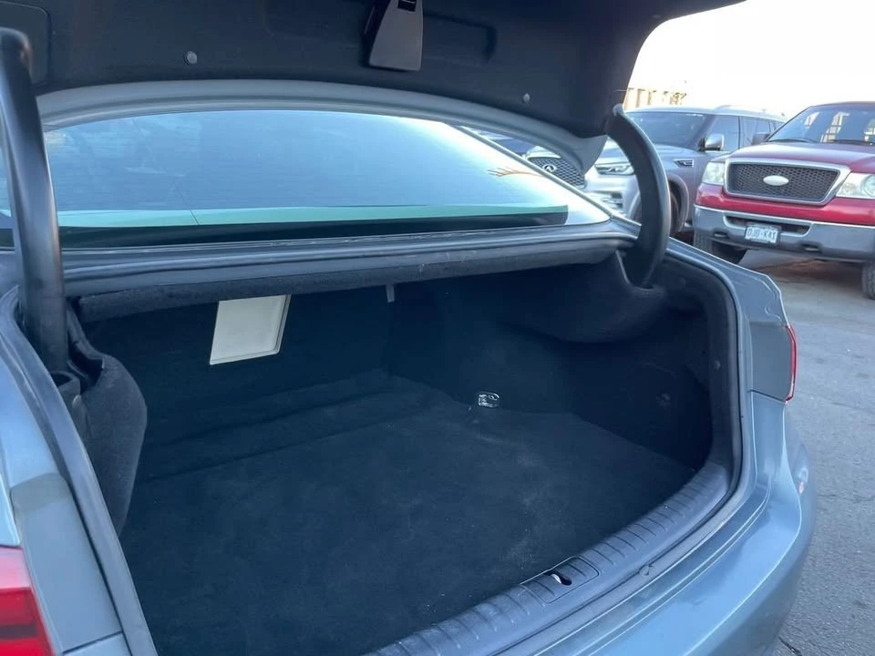 2016 Hyundai Genesis - Image 10 of 20