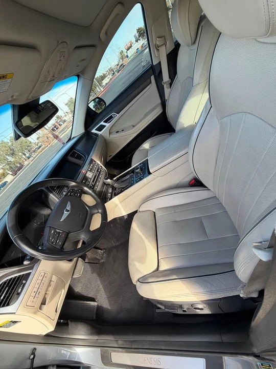2016 Hyundai Genesis - Image 5 of 9
