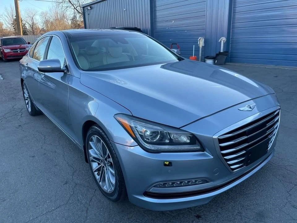2016 Hyundai Genesis - Image 15 of 20