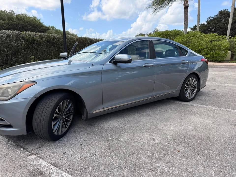 2016 Hyundai Genesis - Image 6 of 18