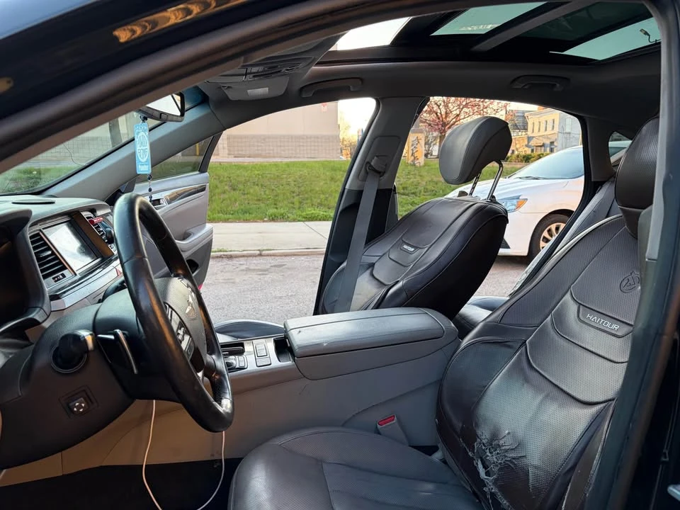 2016 Hyundai Genesis - Image 10 of 12