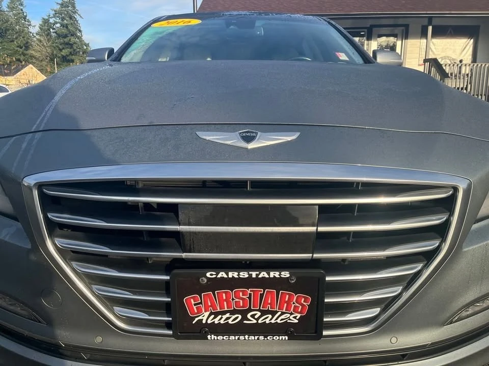 2016 Hyundai Genesis - Image 8 of 19
