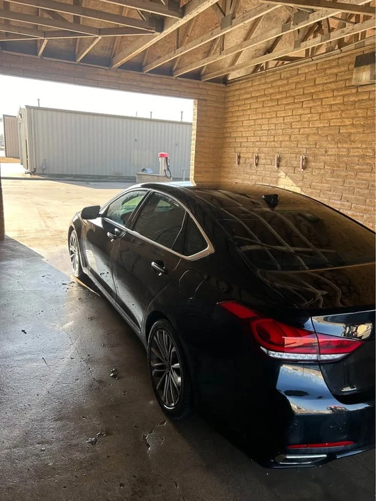 2016 Hyundai Genesis - Image 6 of 12
