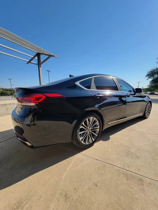 2016 Hyundai Genesis - Image 4 of 13