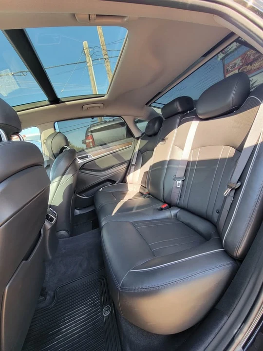 2016 Hyundai Genesis - Image 9 of 13