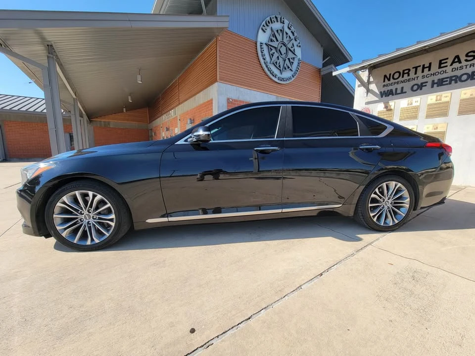 2016 Hyundai Genesis - Image 3 of 13