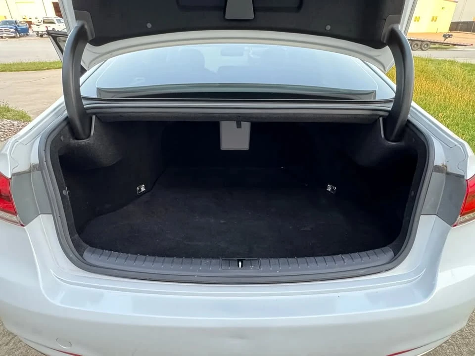2016 Hyundai Genesis - Image 6 of 20