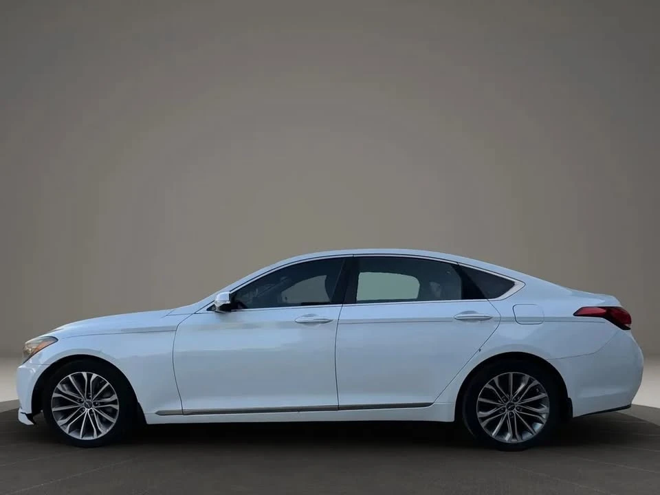 2016 Hyundai Genesis - Image 8 of 20