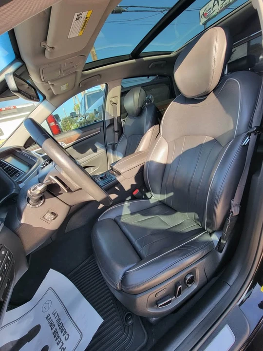 2016 Hyundai Genesis - Image 10 of 13