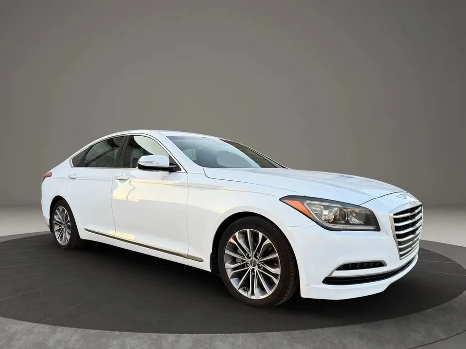 2016 Hyundai Genesis - Image 2 of 20