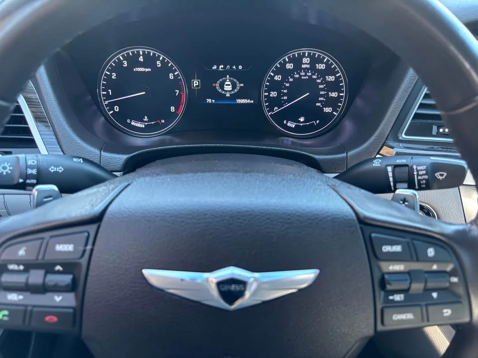 2016 Hyundai Genesis - Image 11 of 15
