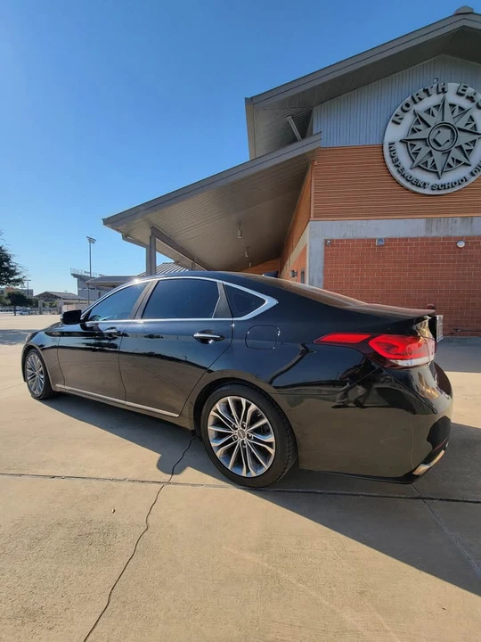 2016 Hyundai Genesis - Image 6 of 13