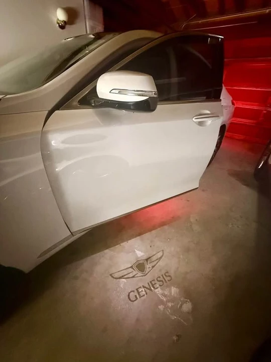 2016 Hyundai Genesis - Image 13 of 13