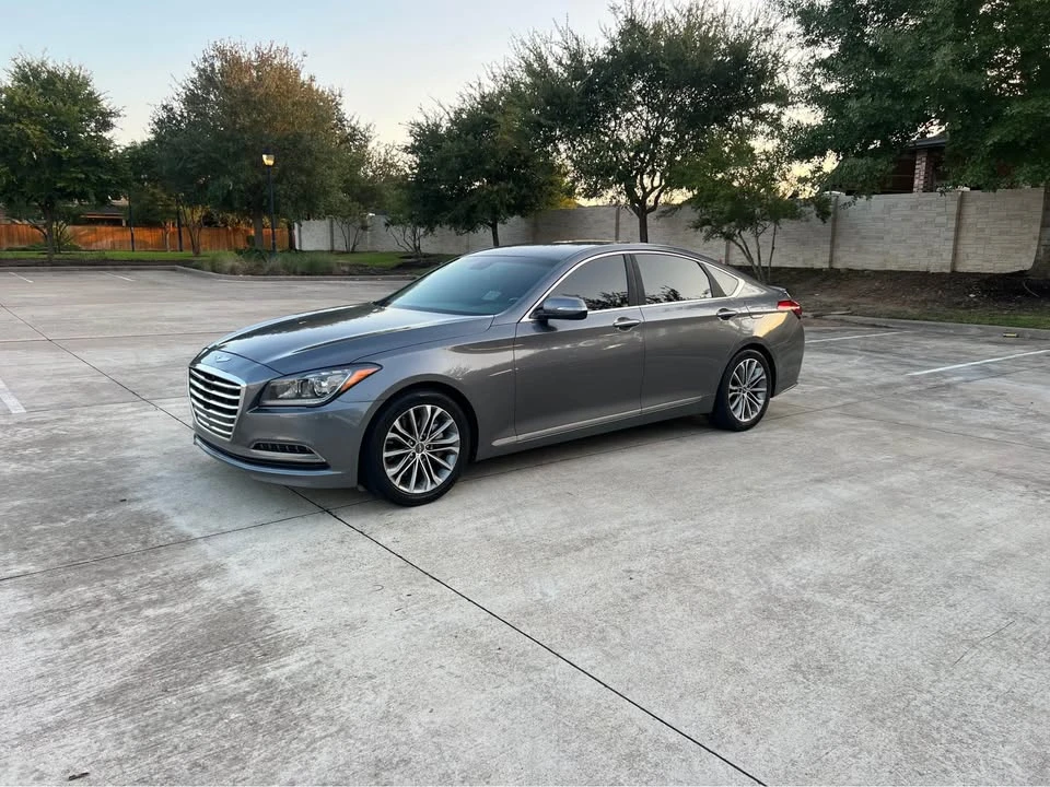 2016 Hyundai Genesis - Image 4 of 20