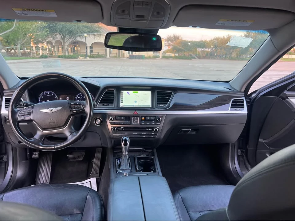 2016 Hyundai Genesis - Image 11 of 20