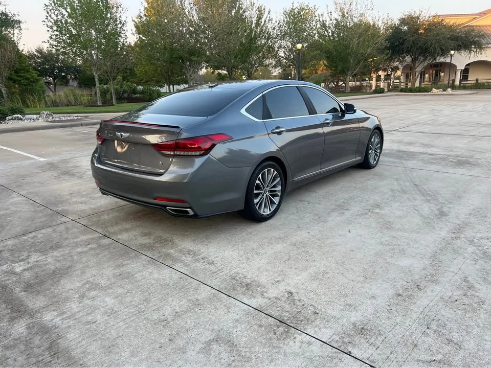 2016 Hyundai Genesis - Image 2 of 20