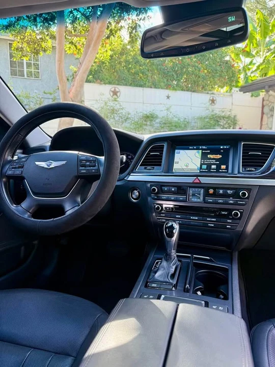 2016 Hyundai Genesis - Image 7 of 13