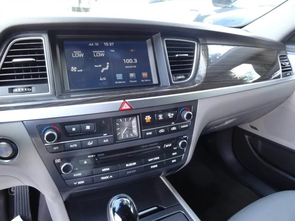 2016 Hyundai Genesis - Image 20 of 20