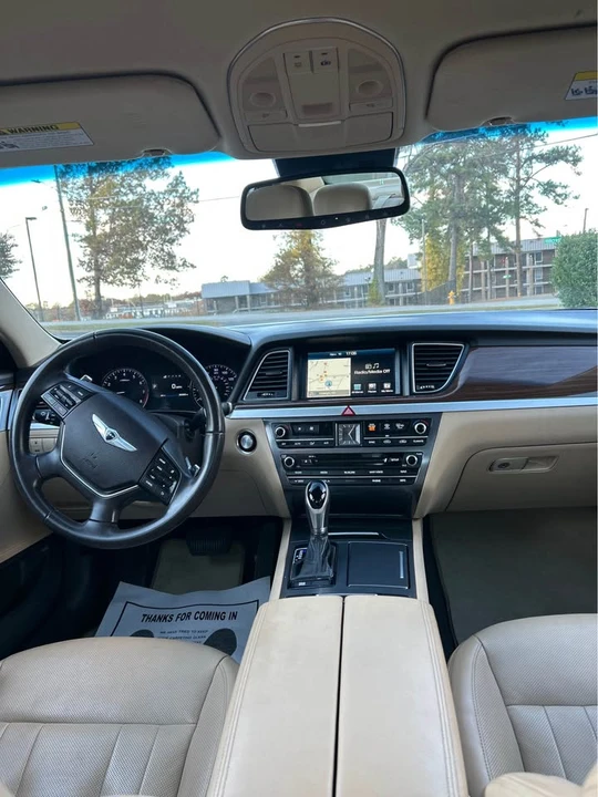 2016 Hyundai Genesis - Image 10 of 12