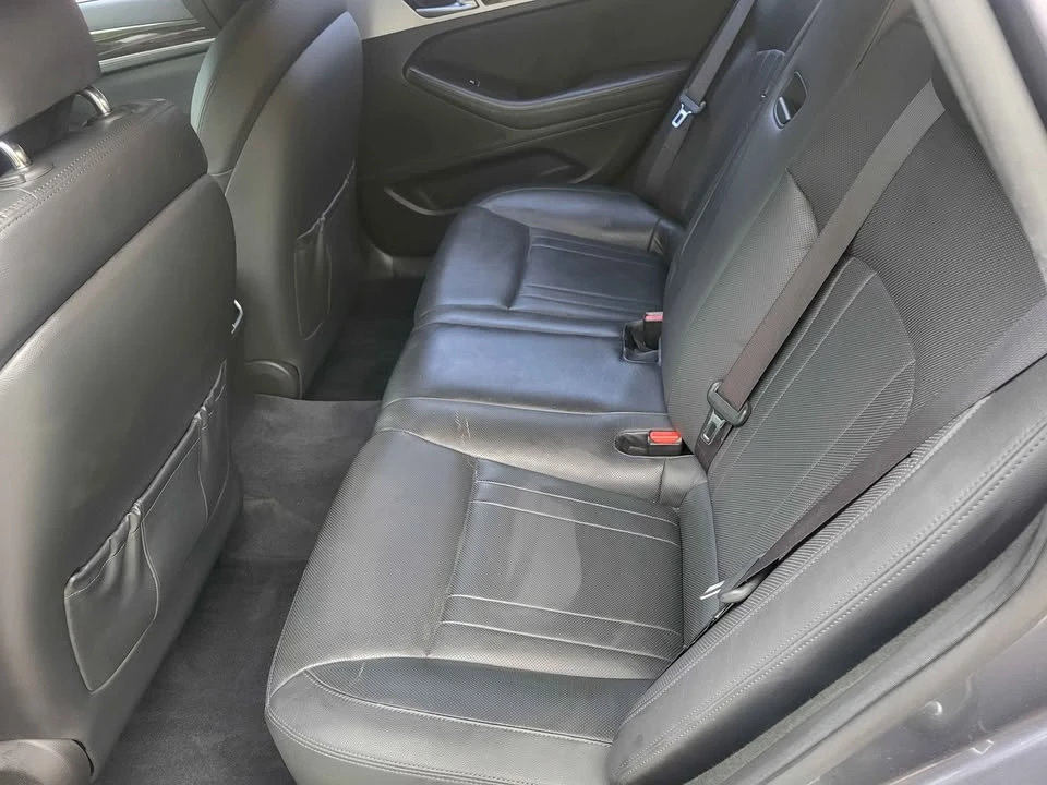2016 Hyundai Genesis - Image 9 of 11