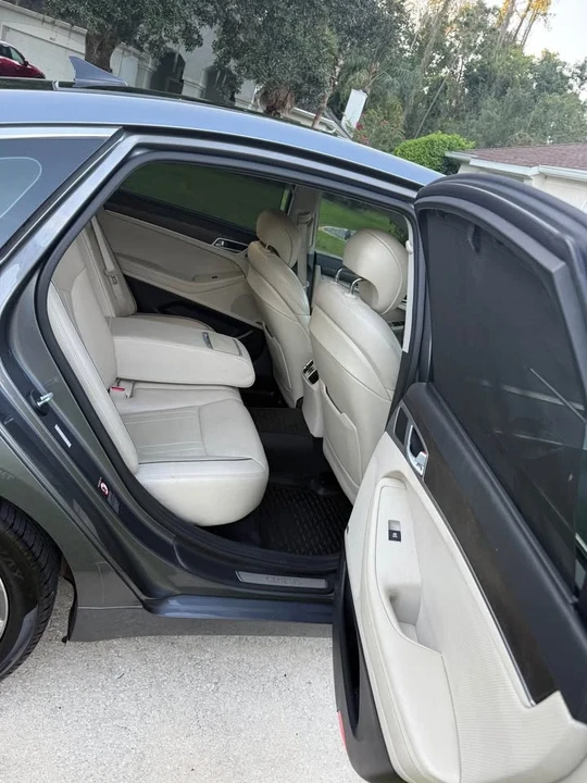 2016 Hyundai Genesis - Image 9 of 16