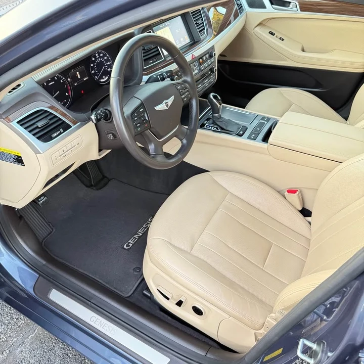 2016 Hyundai Genesis - Image 7 of 19