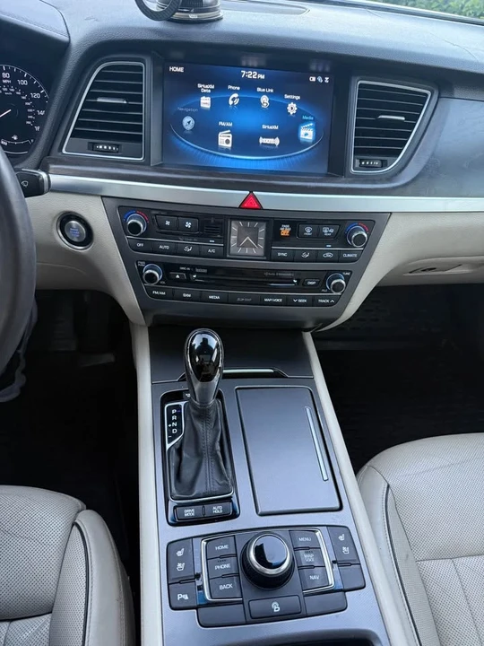 2016 Hyundai Genesis - Image 16 of 16